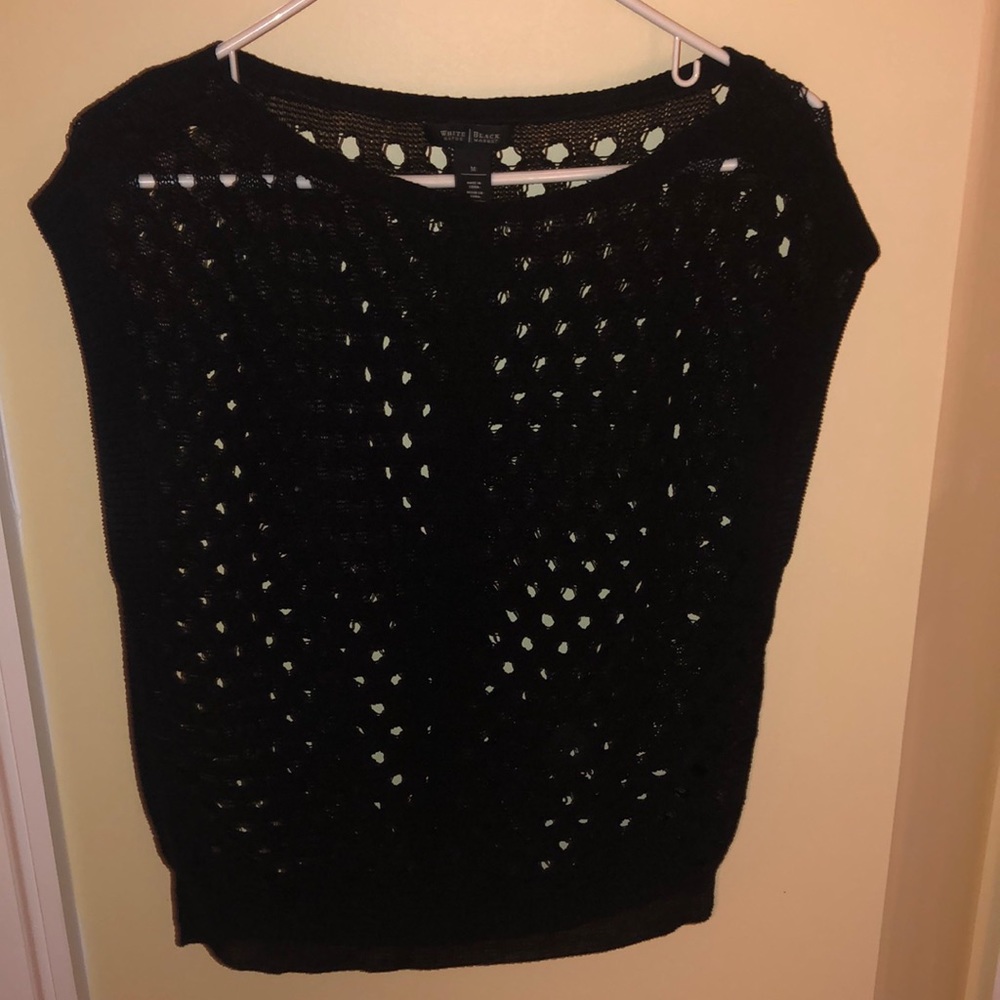 Sleeveless sweater shell